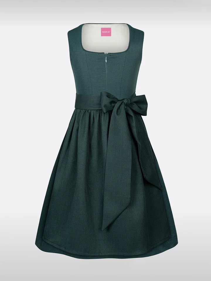 Fascinující dirndl: šedá, špička díry a semiš