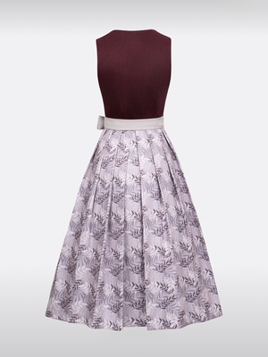 Perfekte kombinationer til din lilla dirndl: tip til et harmonisk samlet look