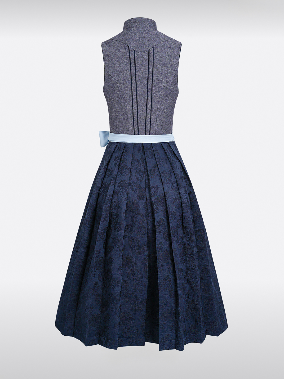 Grau Hochgeschlossen Knöpfen Dirndl