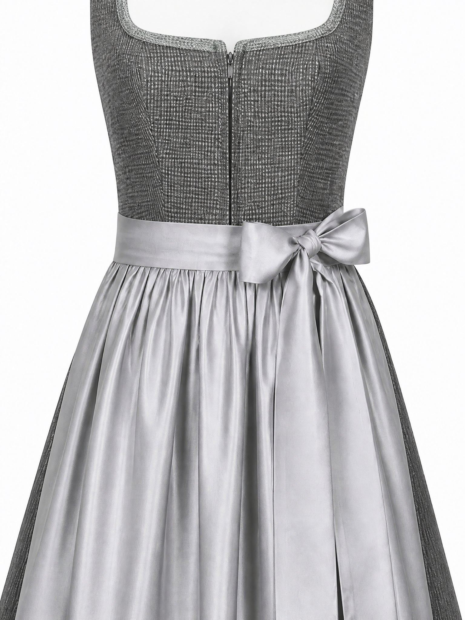 Dirndl Freya in Graphit mit Perlgrau Schürze - Detailansicht Taille und Schleife